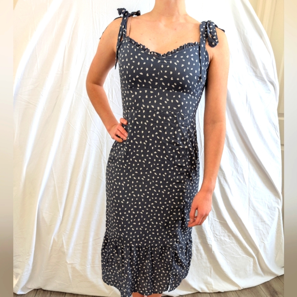 Abercrombie & Fitch Blue Ruffled Tie Front Sundress